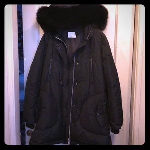 100% goose down parka w/ detachable Fox fur hood
